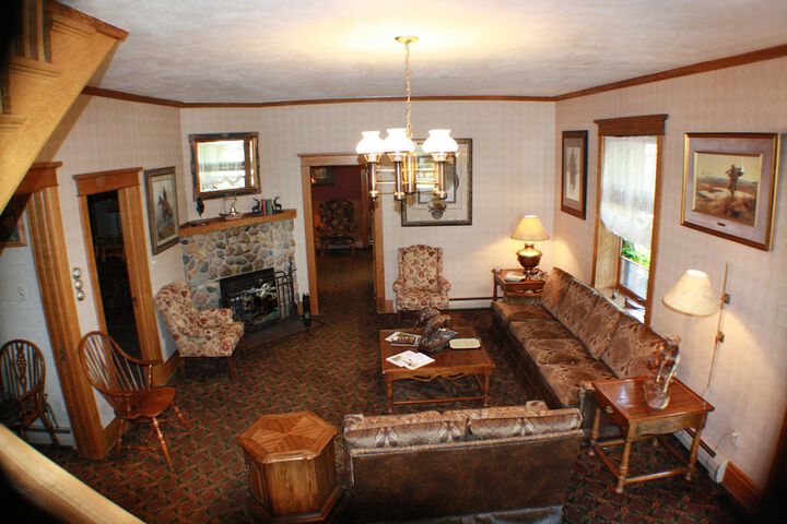 Hotel Interior 11 of 40
