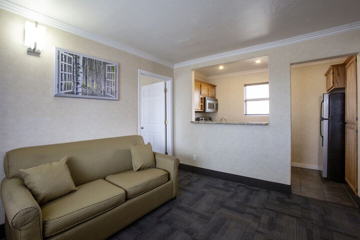 Room 43 of 75