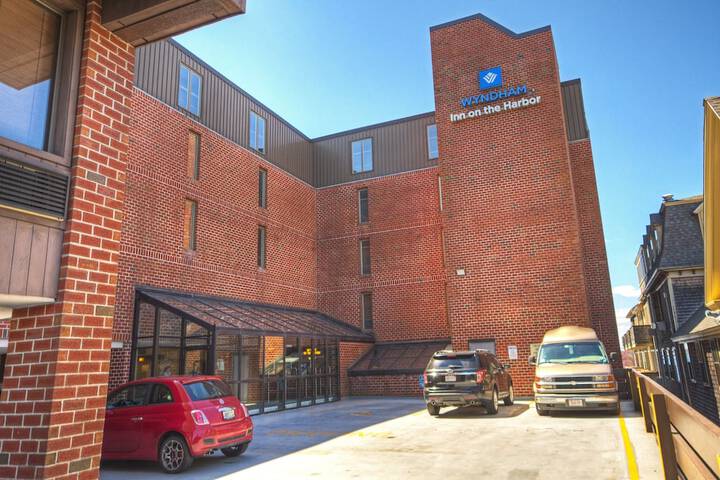 Hotel 5 of 40