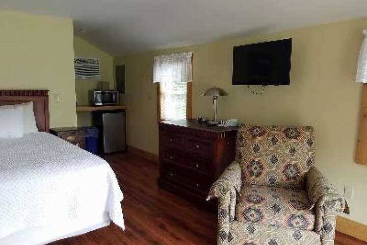 Room 60 of 74