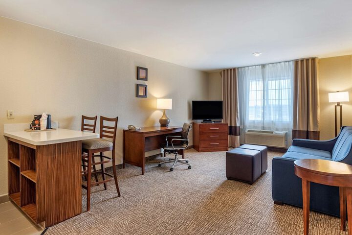 Room 42 of 90