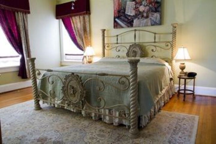Simply Divine Bed and Breakfast
