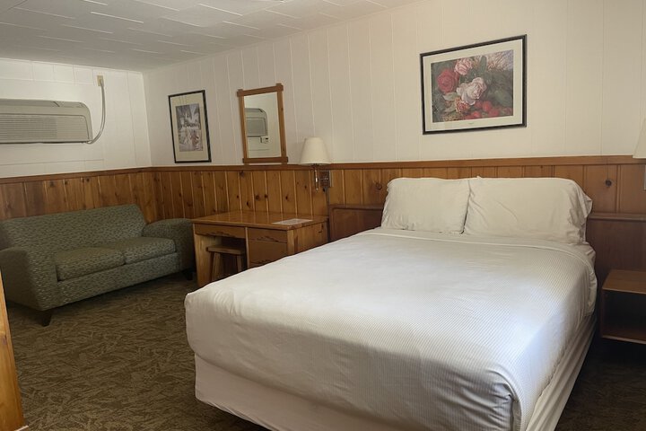Room 16 of 48