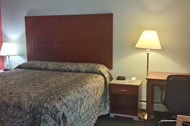 Budget Inn Fairport