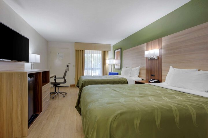 Room 19 of 61