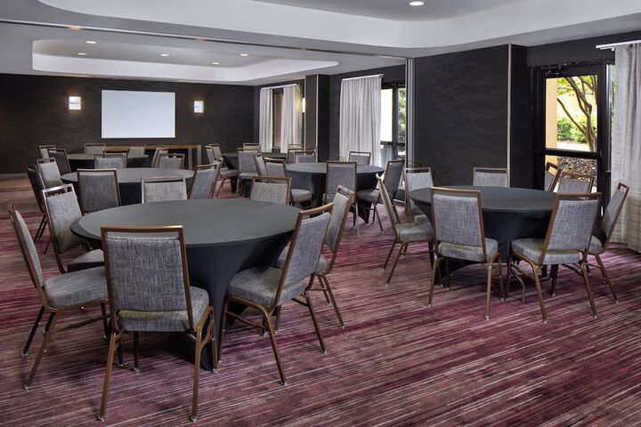 Courtyard by Marriott Anniston Oxford