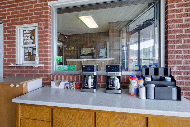 Knob Hill Motor Lodge – Hillsville