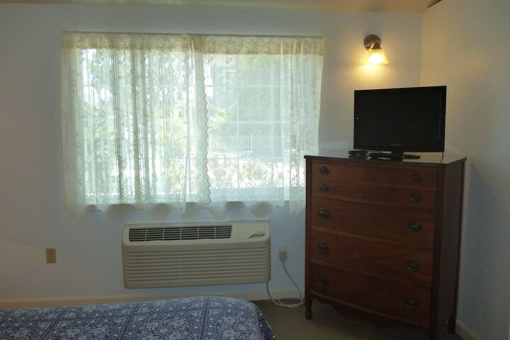 Room 13 of 31