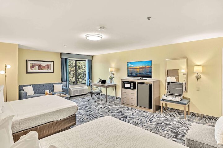 Room 22 of 35