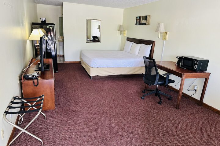 Room 27 of 35