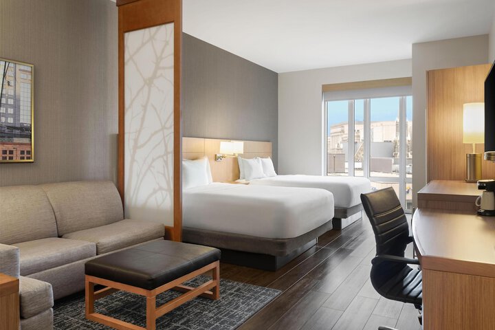 Hyatt Place Milwaukee / Downtown