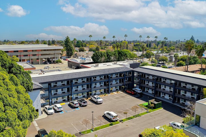 Hotel 5 of 49