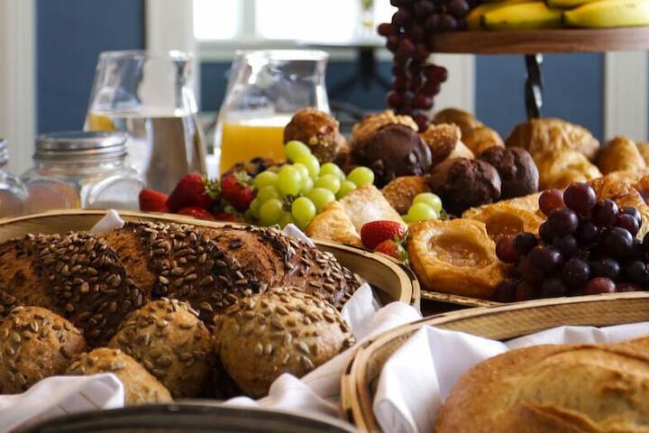 Breakfast/Coffee Service 41 of 46
