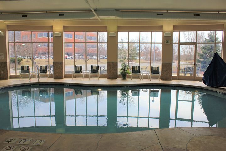Pool 10 of 75