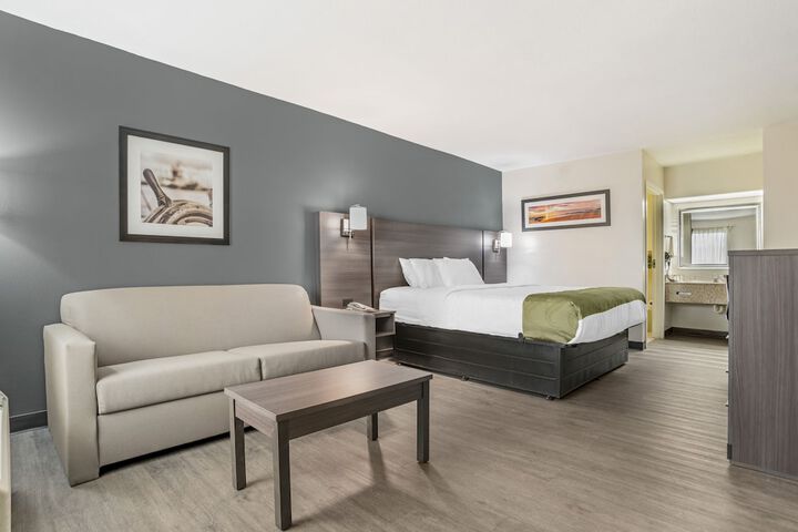 Room 6 of 23