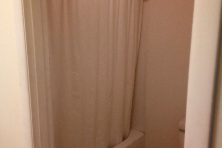 Room 17 of 37
