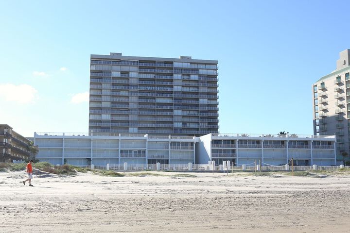 Beach 28 of 34
