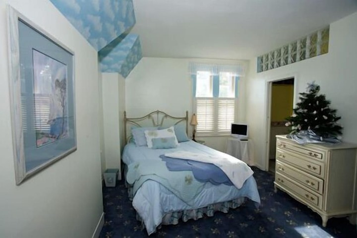 Room 21 of 52