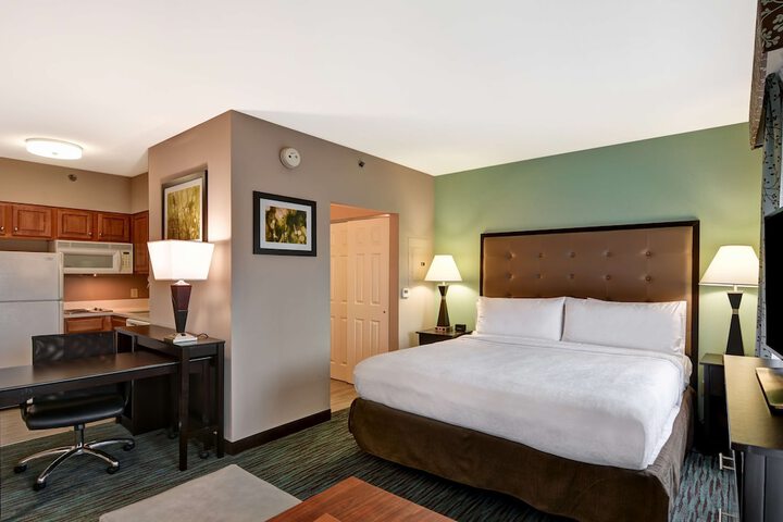 Homewood Suites by Hilton Aurora Naperville