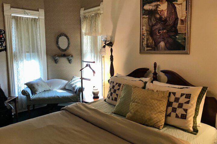 Room 58 of 89