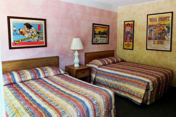 Room 20 of 32