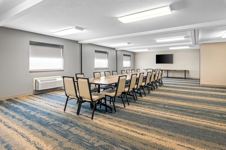 Super 8 by Wyndham Perham