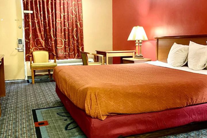 Room 19 of 27