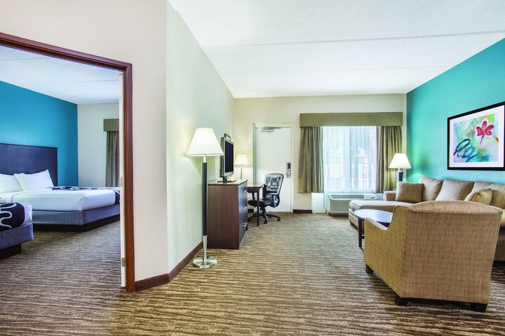 Room 15 of 36