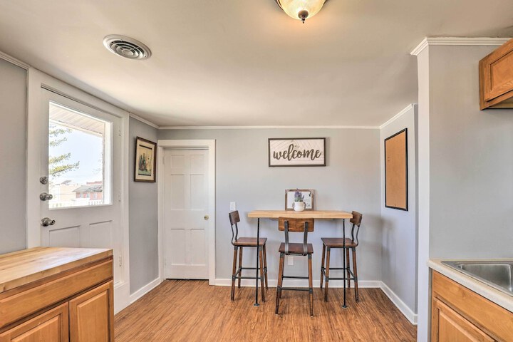 Downtown Canandaigua Apt: 1 Mi to Lake & Pier!