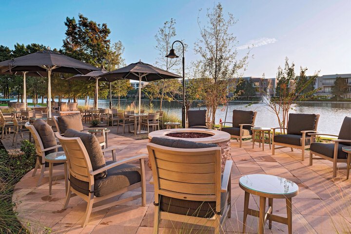 Courtyard by Marriott Houston Sugar Land / Lake Pointe