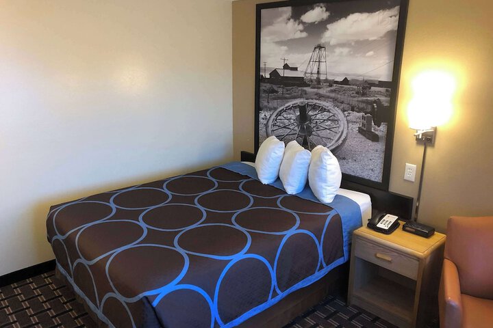 Super 8 by Wyndham Carson City / Lake Tahoe