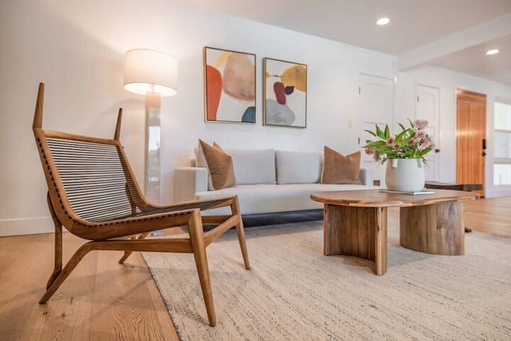 at Marbella Lane - Cozy Modern Home w / Relaxing Design & Pool