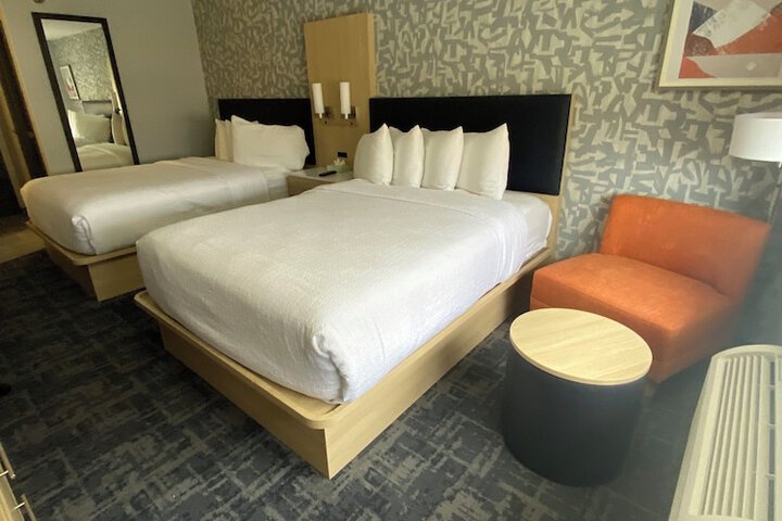 Room 18 of 35
