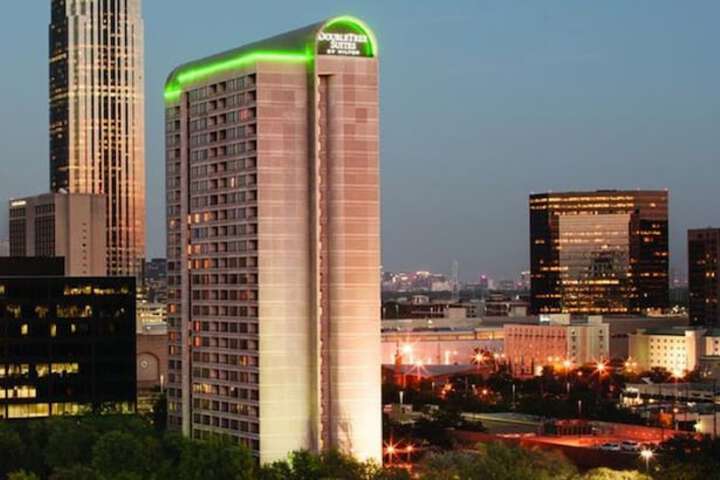 DoubleTree by Hilton Hotel & Suites Houston by the Galleria