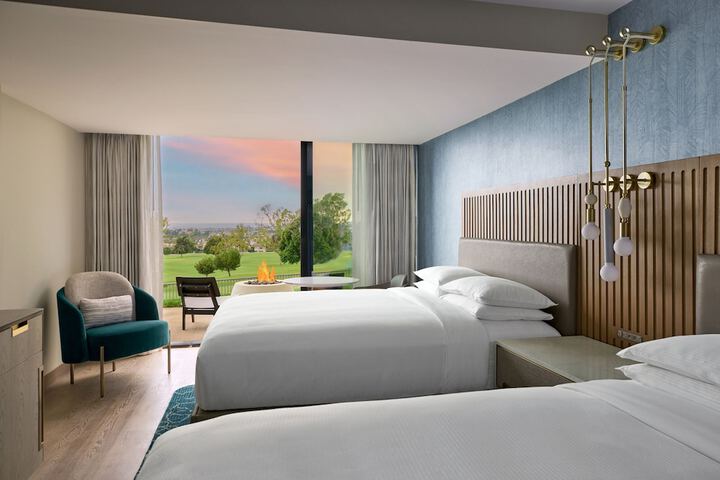 VEA Newport Beach a Marriott Resort & Spa