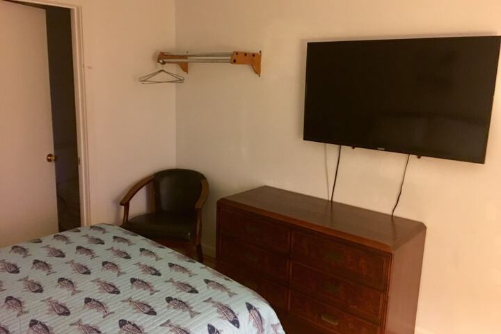 Room 48 of 59