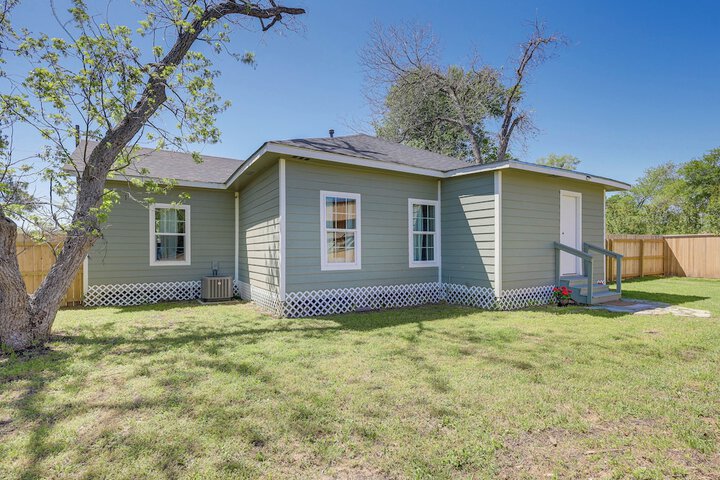 Charming Franklin Abode Near Sports Park & Fishing