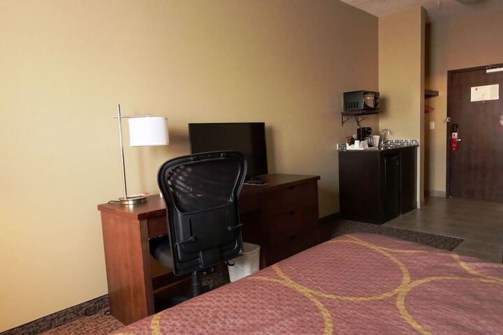 Room 32 of 47