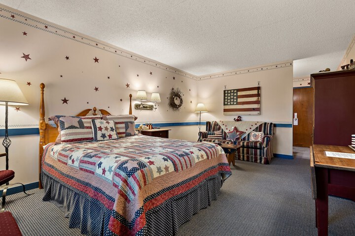 Room 12 of 18