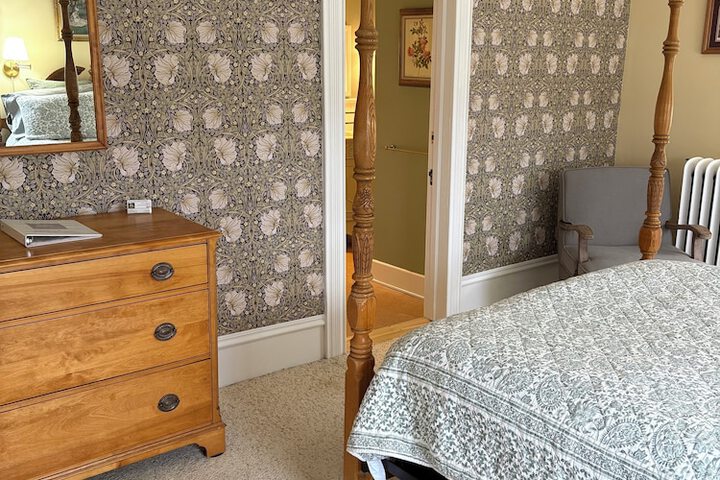Hudson Manor Bed and Breakfast