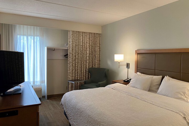Room 26 of 70