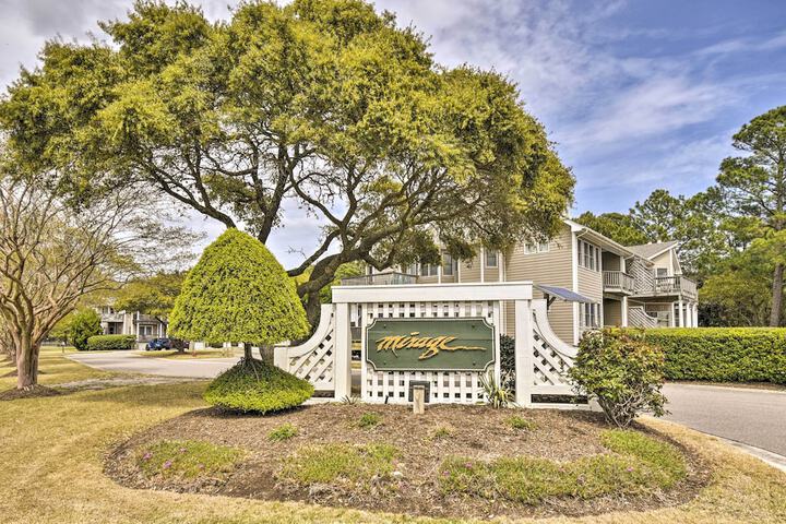 Home w / Deck in Corolla Light: Walk to Beach!