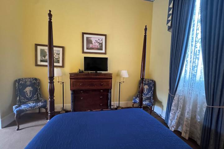 Room 48 of 142