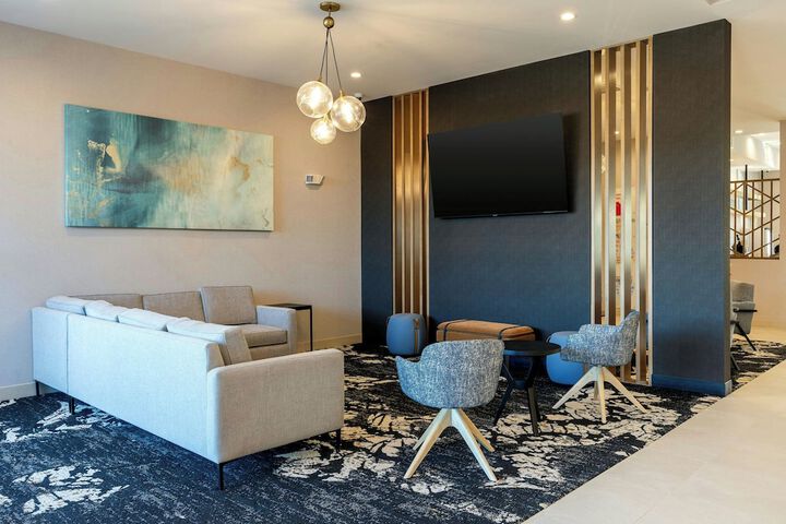 Hotel Interior 20 of 45