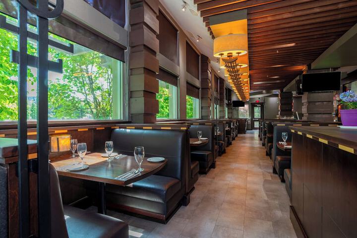 Sandman Signature Surrey-Guildford Suites