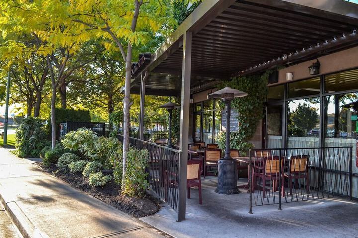 Terrace/Patio 16 of 17