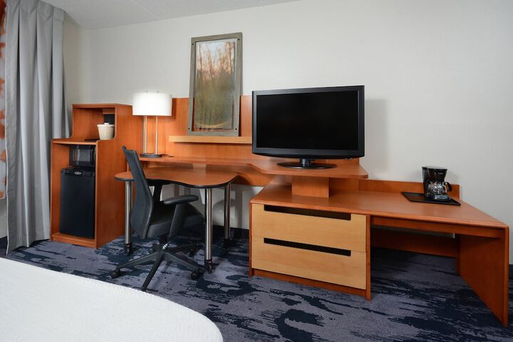 Room 26 of 38