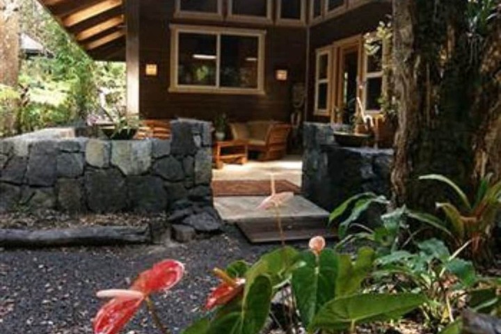 Volcano Mist Cottage