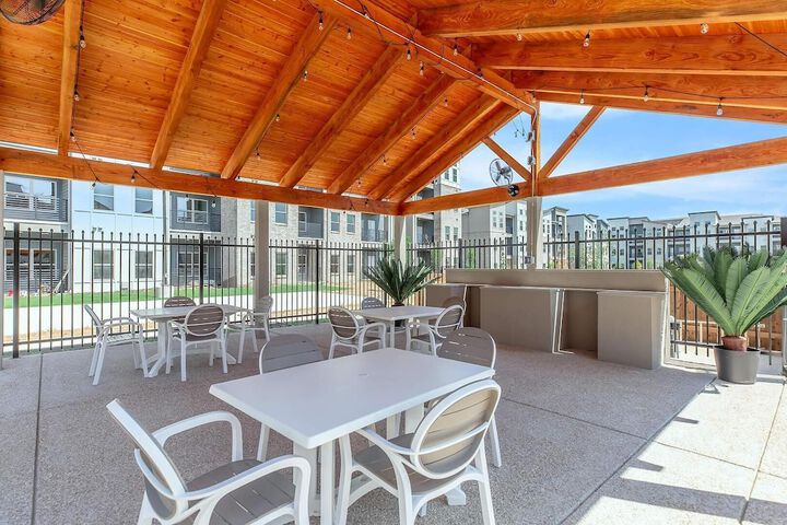 Landing Furnished Apartments - Midlothian