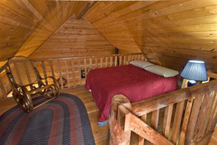 Galena Log Cabin Getaway